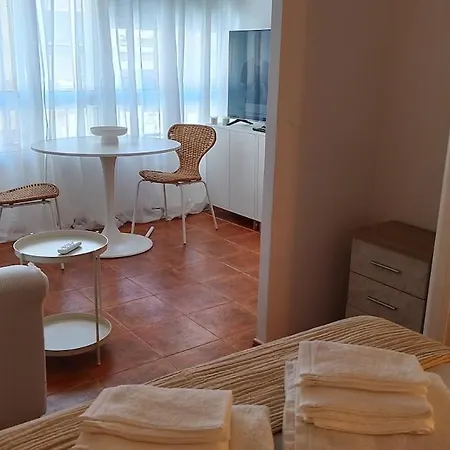 Con Piscina 公寓 托雷莫利诺斯